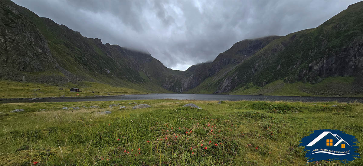 Lago Nedre Helmredalsvatnet