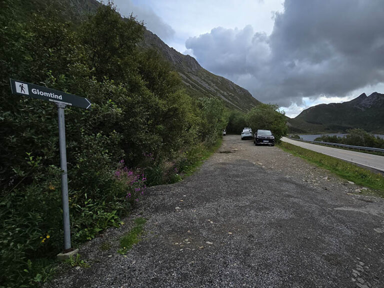 parcheggio per la salita al Glomtinden