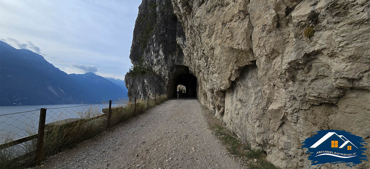 sentiero del ponale - riva del garda