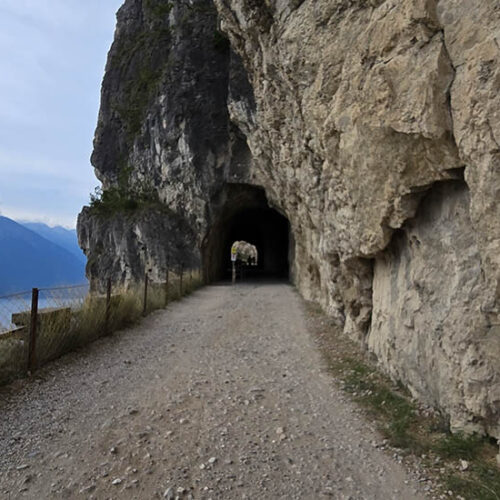 Sentiero del Ponale - da Riva del Garda al Lago di Ledro