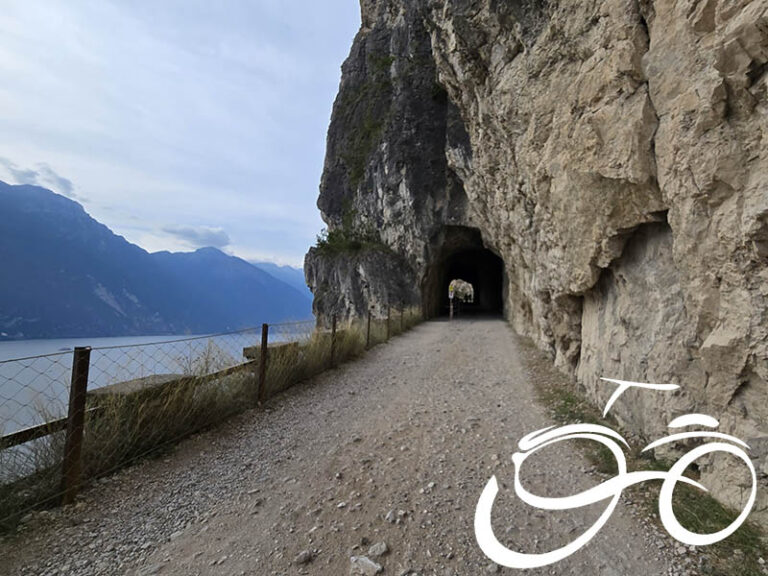 sentiero del ponale - riva del garda